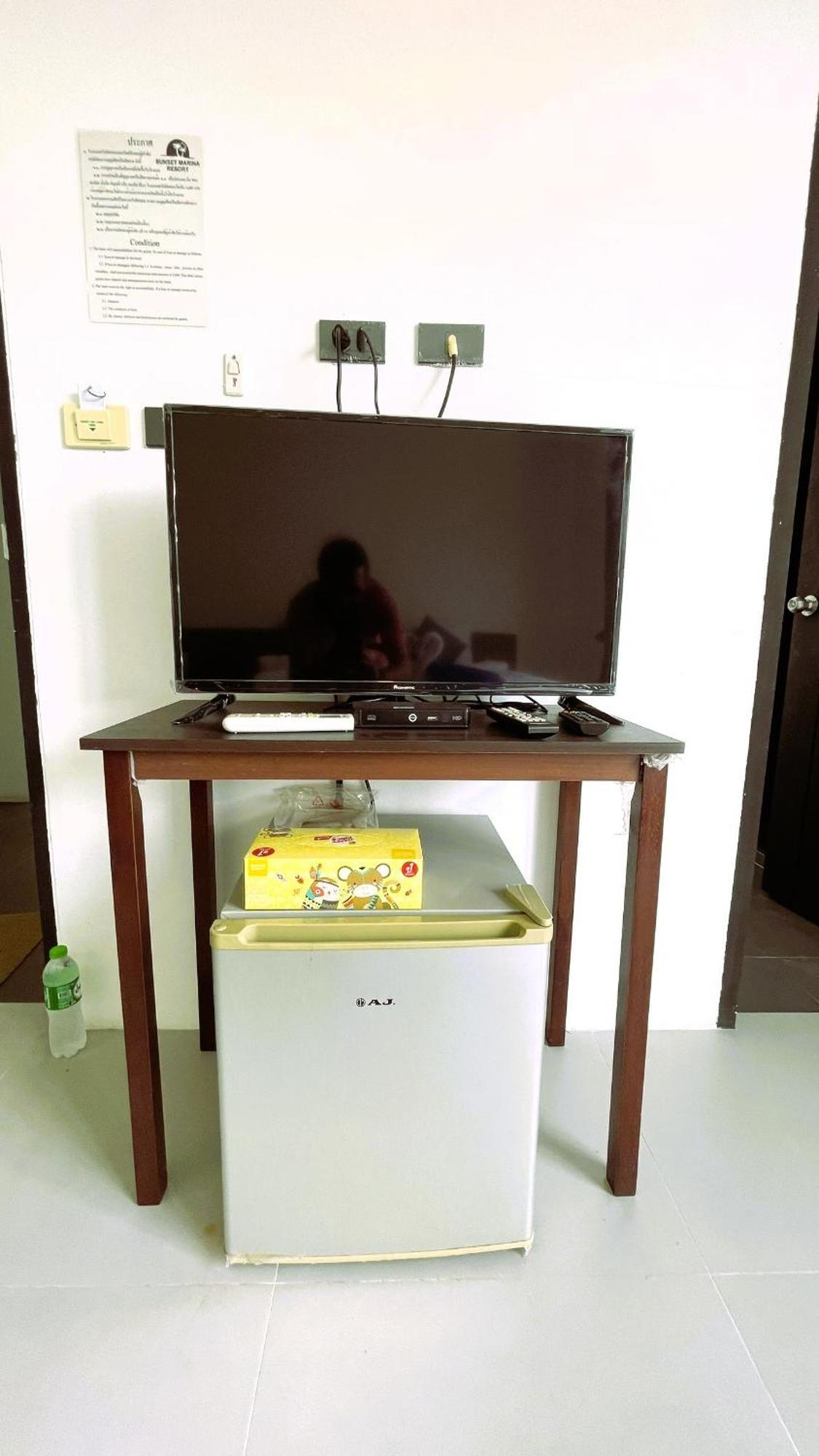 Rockstar Beach Apartments Bang Rak Beach  Buitenkant foto