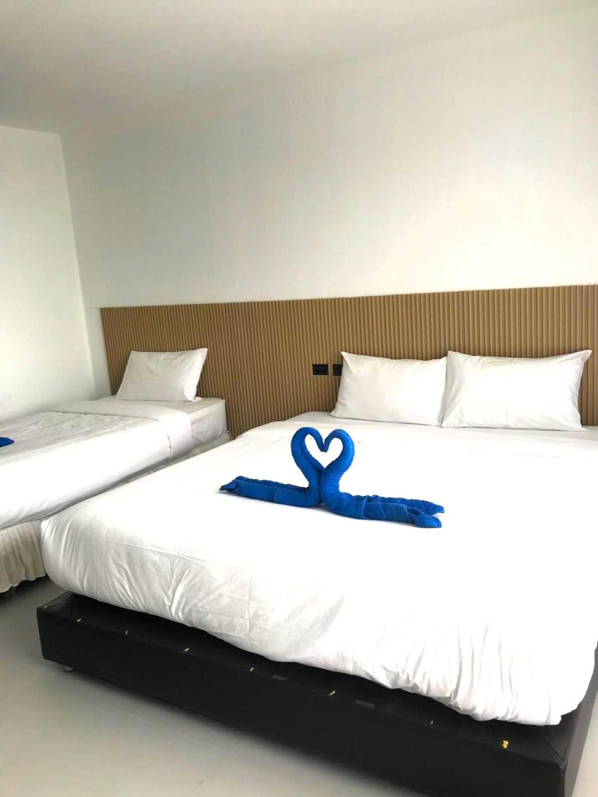 Rockstar Beach Apartments Bang Rak Beach  Buitenkant foto