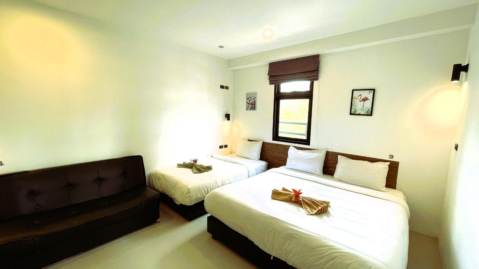 Rockstar Beach Apartments Bang Rak Beach  Buitenkant foto