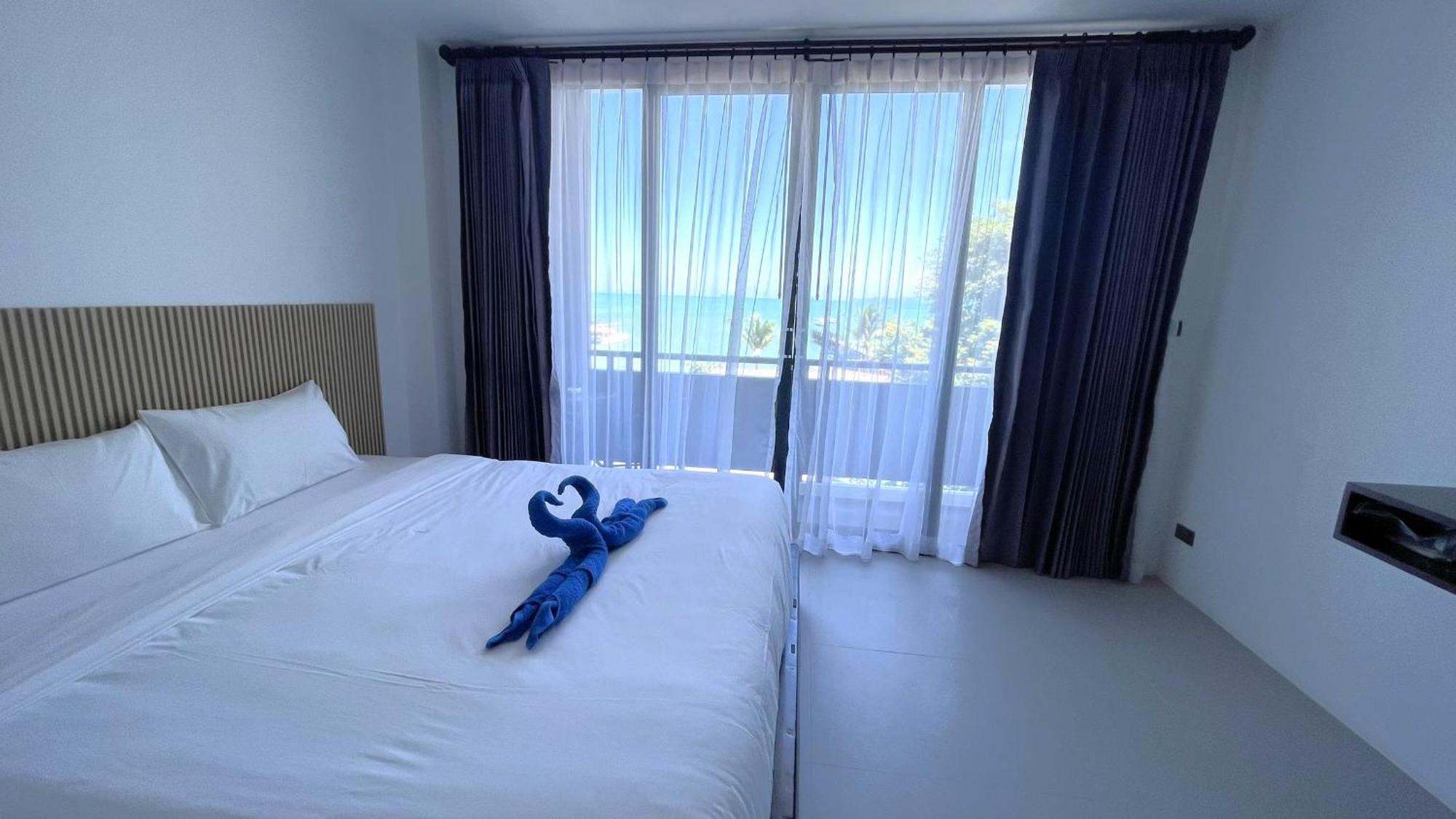 Rockstar Beach Apartments Bang Rak Beach  Buitenkant foto